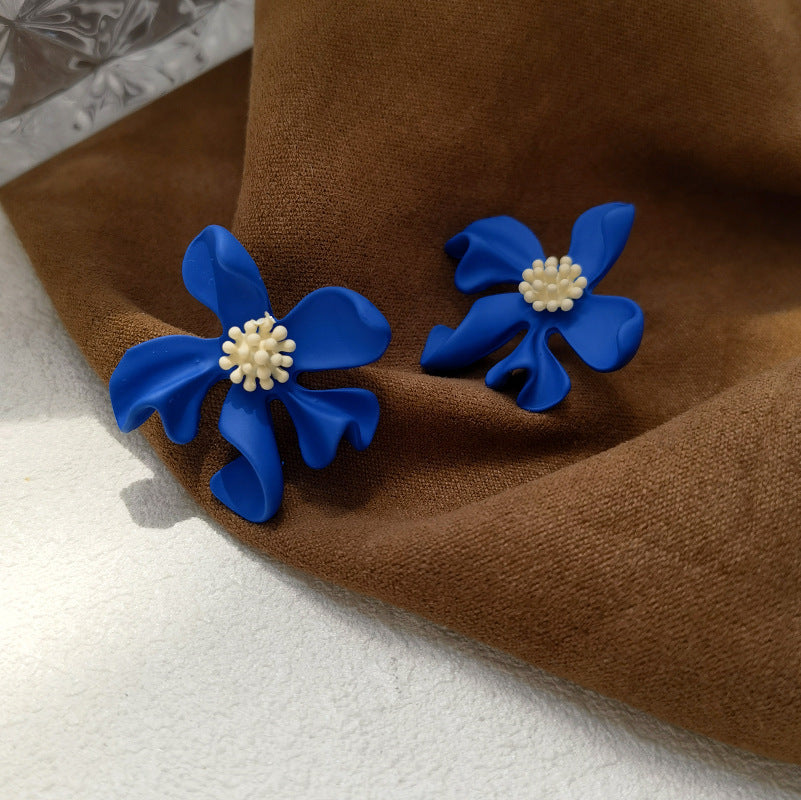 925 Sterling Silver Klein Blue Flower Earring