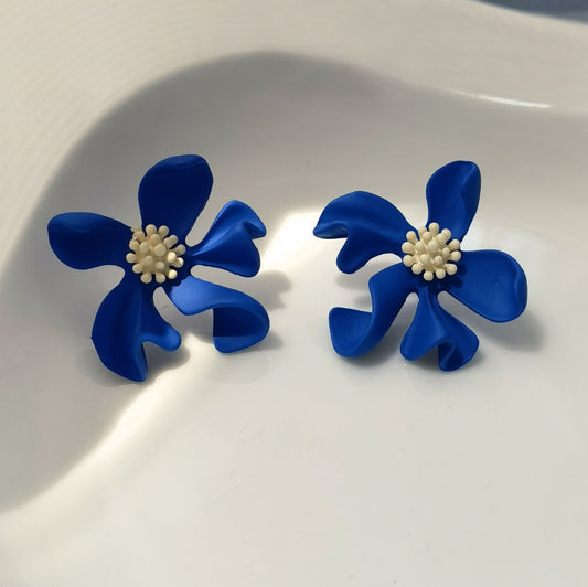 925 Sterling Silver Klein Blue Flower Earring